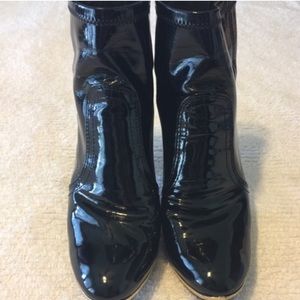 🖤 💛 Tory Burch Booties 💛 🖤